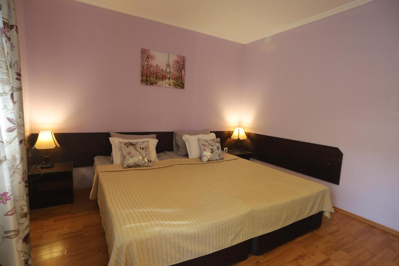 Guest House Yanita 바르나 외부 사진