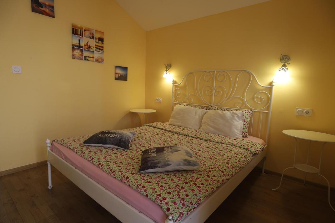 Guest House Yanita 바르나 외부 사진
